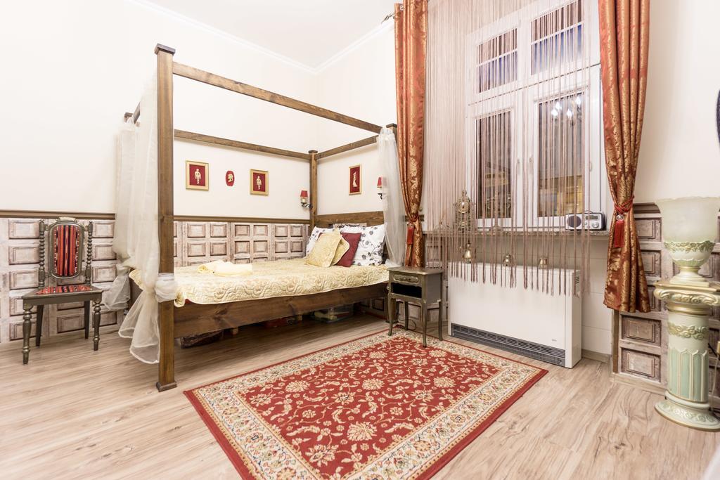 Scarlett Apartment Краков Экстерьер фото